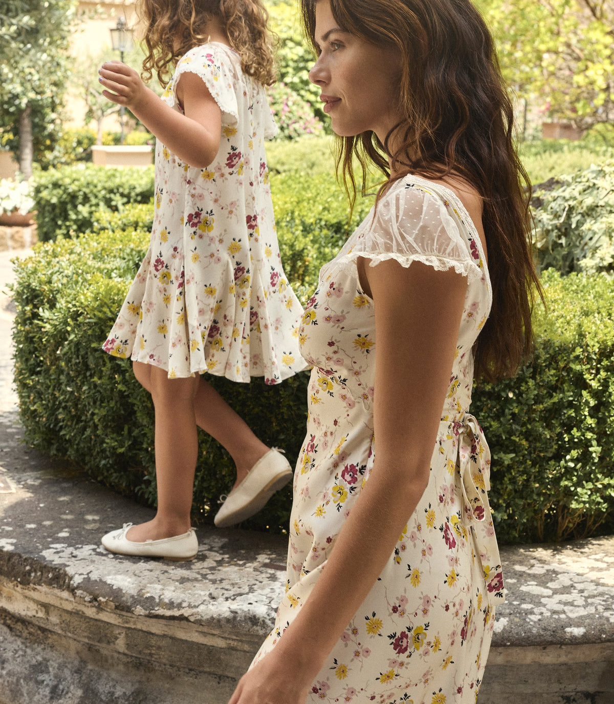 CORELIA DRESS -- SWEETBRIAR FLORAL
