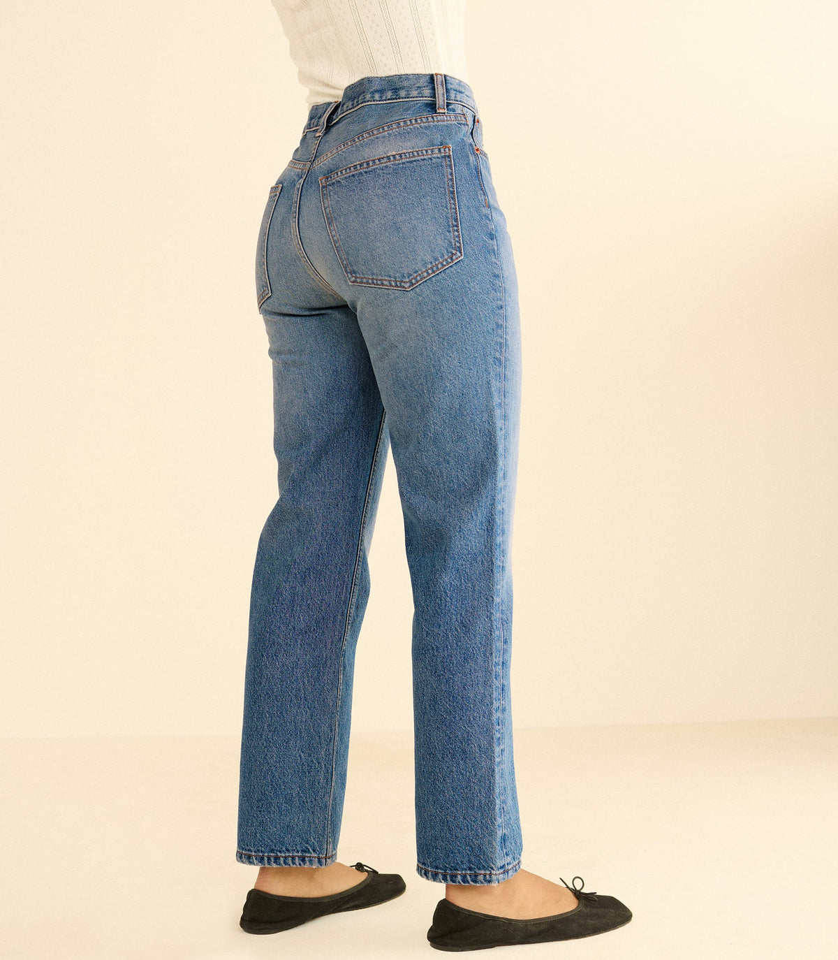 DIANA CROP JEAN -- GENEVE WASH