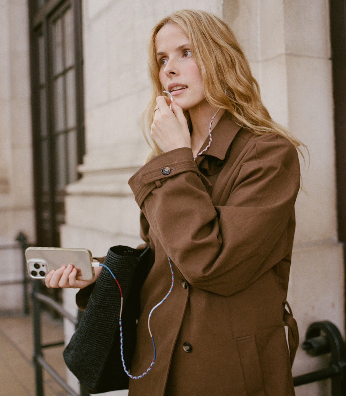 LE POM POM & DÔEN HEADPHONES -- BLUE BURGUNDY STRIPE