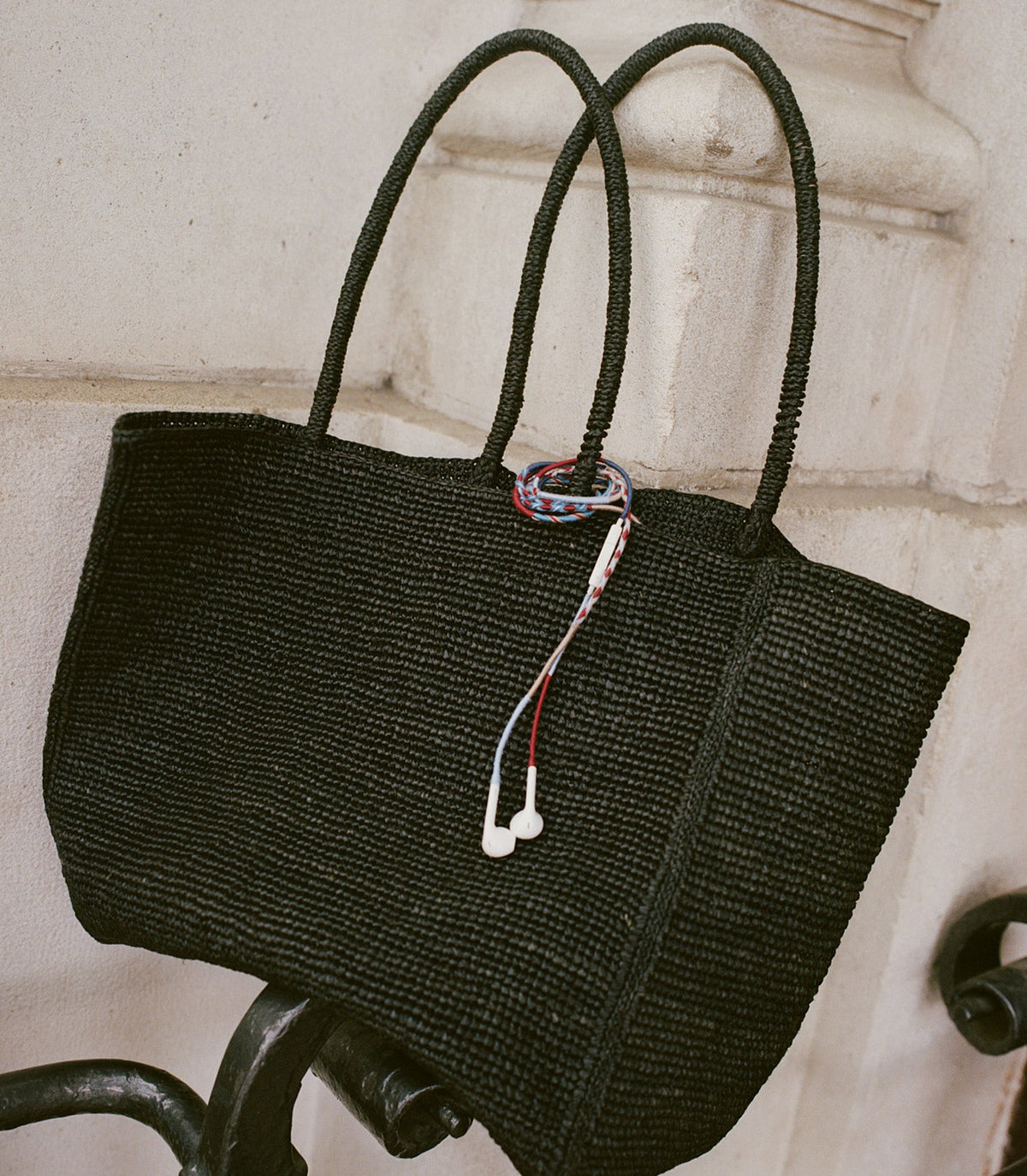 LE POM POM & DÔEN HEADPHONES -- BLUE BURGUNDY STRIPE
