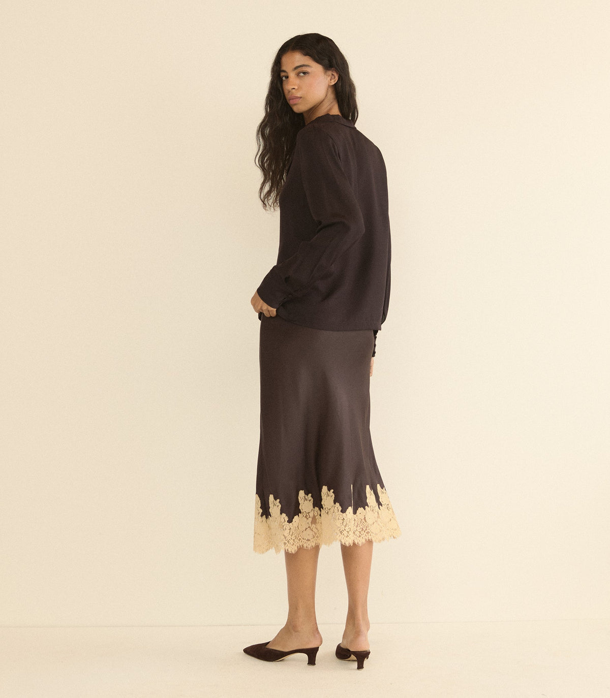 DORSIA TOP -- EQUESTRIAN BROWN