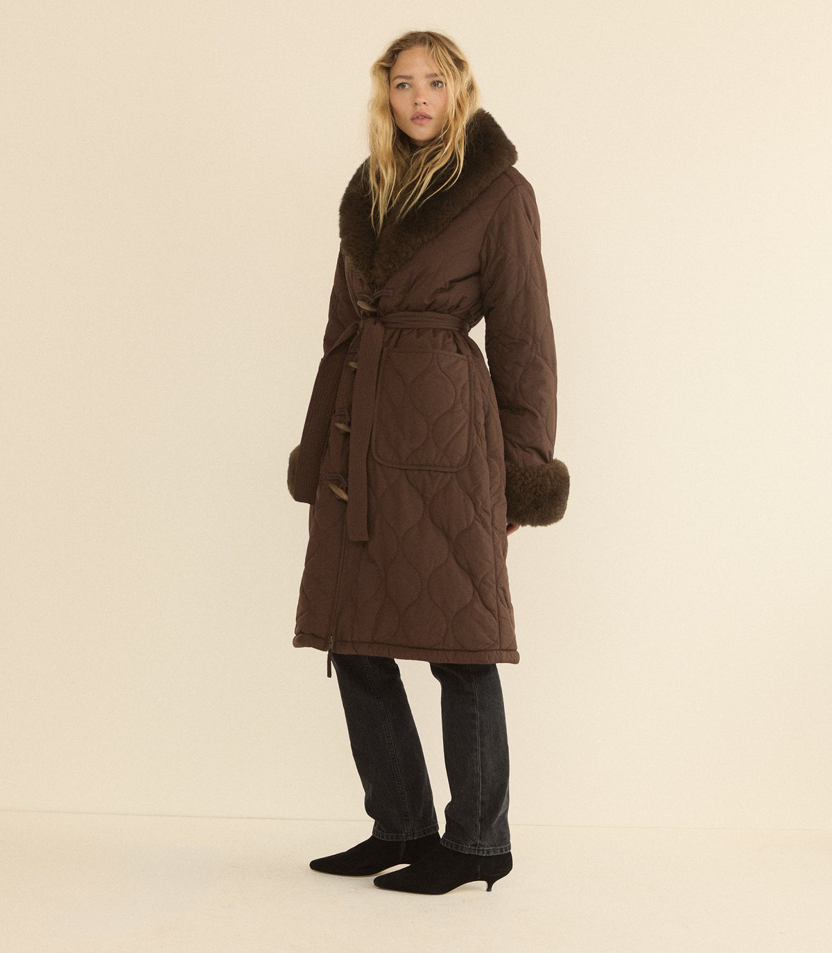 HEMLOCK COAT -- CHOCOLATE BROWN