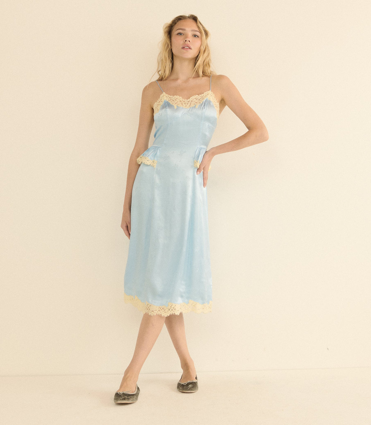 LISE DRESS -- FORGET ME NOT